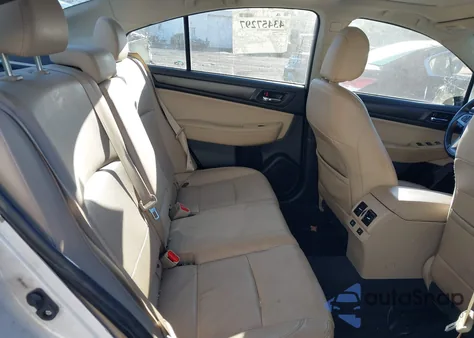 2015 Subaru Legacy 2.5I Limited из США, поврежденный, VIN 4S3BNAL69F3048782